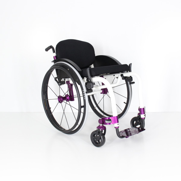 Cadeira de Rodas Monobloco MB4 XTREME Quadro branco com rodas X-FIT - ORTOMOBIL